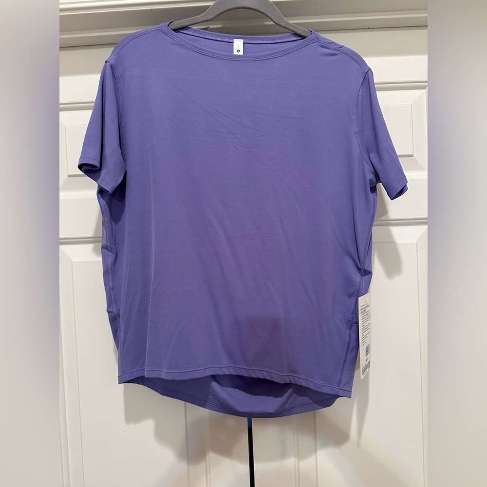 NWT lululemon nulu back in action short sleeve top size 2